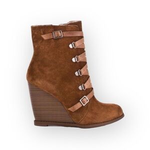 BCBGeneration ༄ Kadeer Buckled Lace Up Wedge Bootie ༄ Tobacco Suede ༄ 8M / 38